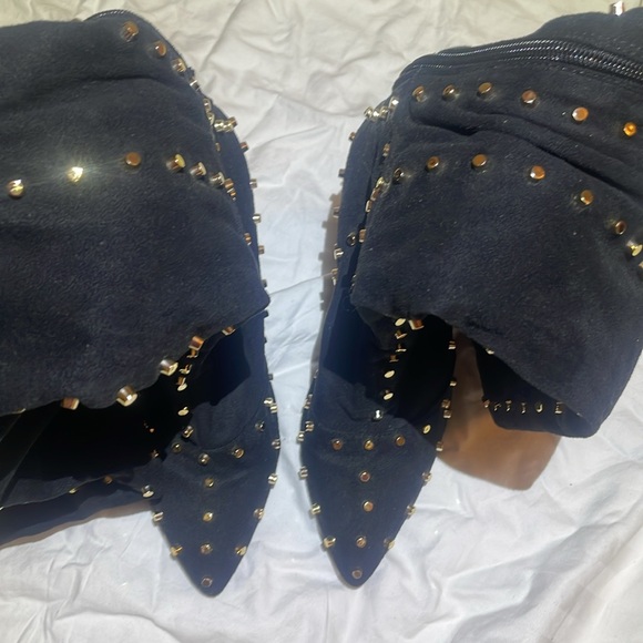 Black suede like thigh high boots with gold studs - Picture 7 of 8